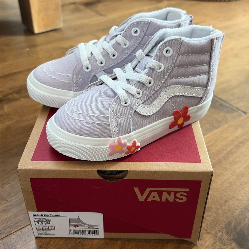 Brand New in Box Vans Sk8-Hi Zip Flower High Top Sneakers - Toddler Size 7